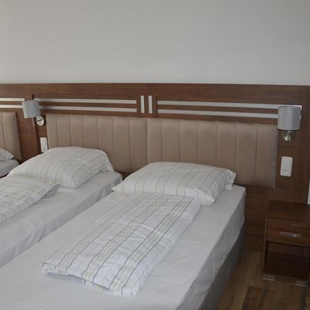 Hotel Colonia Екстериор снимка